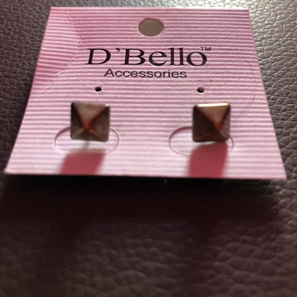 D'Bello Gold Stud Earrings